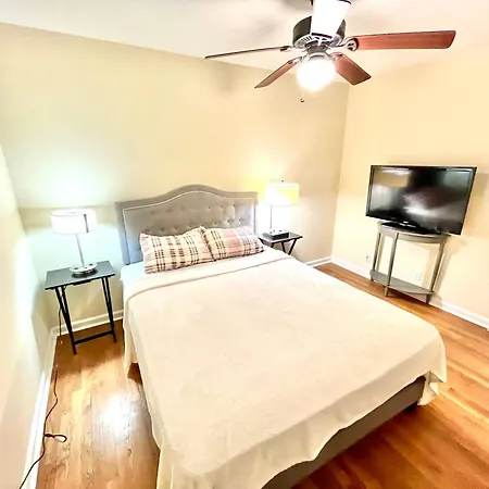 Cozy 4 Bed Sandy Springs Home In Atlanta